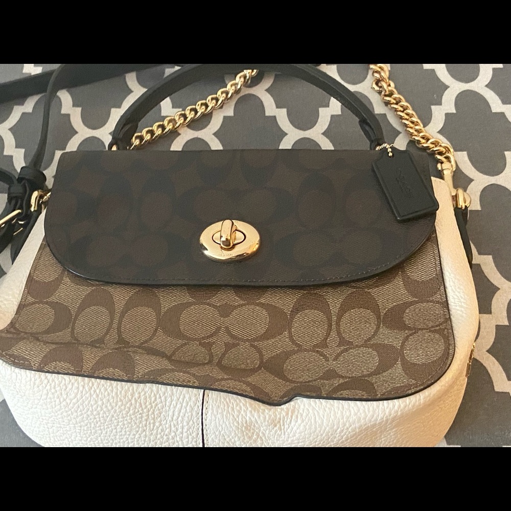 Almost new Coach crossbody